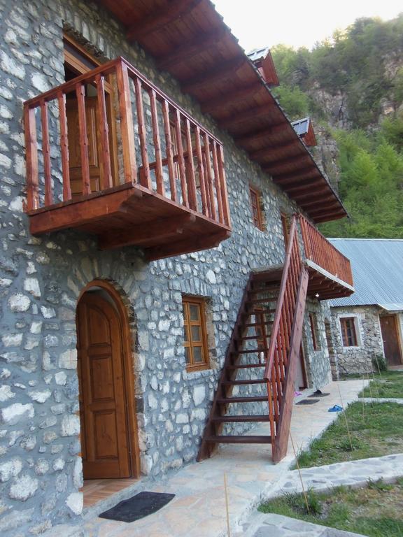 Bujtina Berishta Theth Ξενοδοχείο Εξωτερικό φωτογραφία